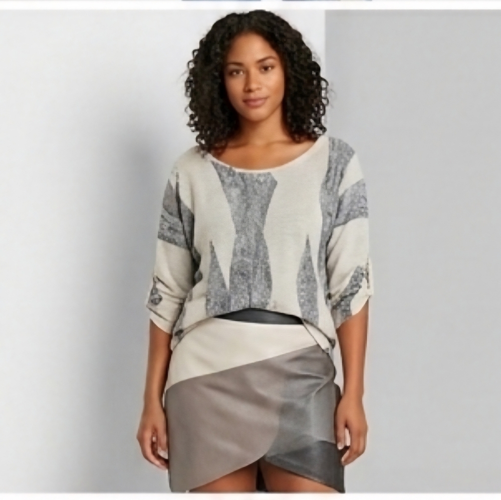 NIC+ZOE Gray and Cream Long Sleeve Top